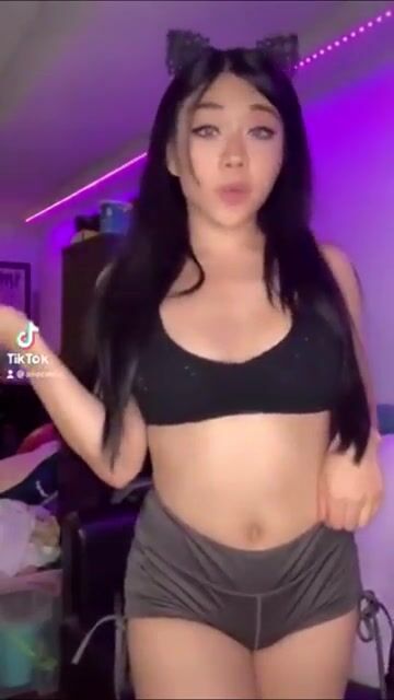 Tiktok booty