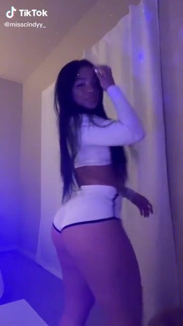 She thick in the right places