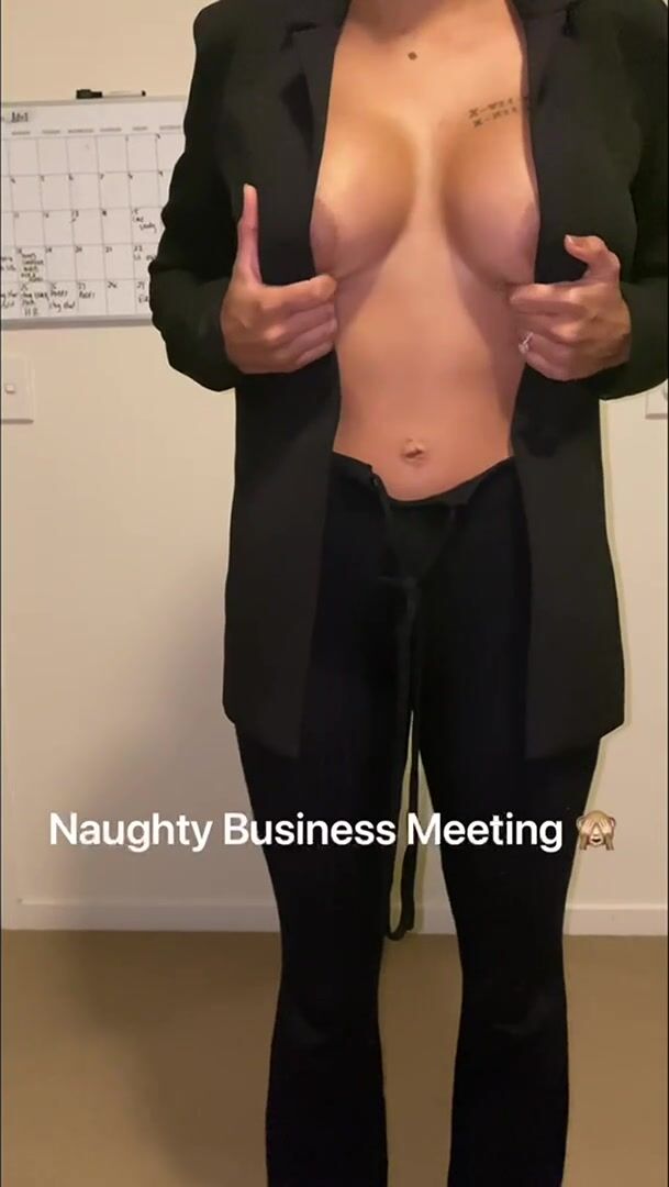 If I showed up to the job interview wearing this, would you give me the job? ????