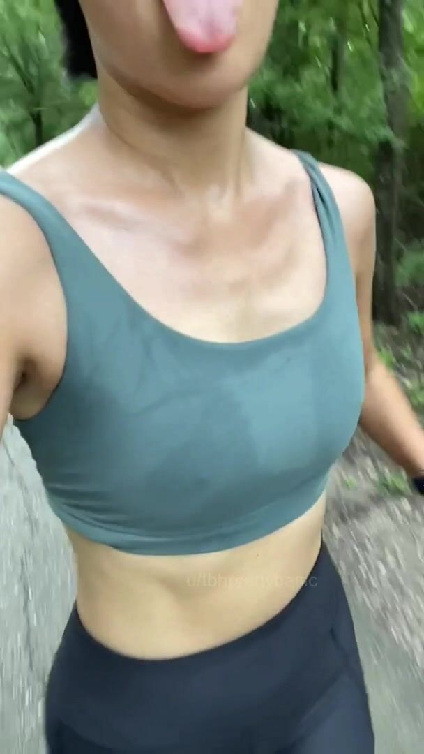 I’m here to fill the lack of slo mo mid run public flashes