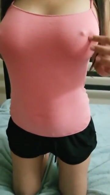 Yes, I have sensitive nipples