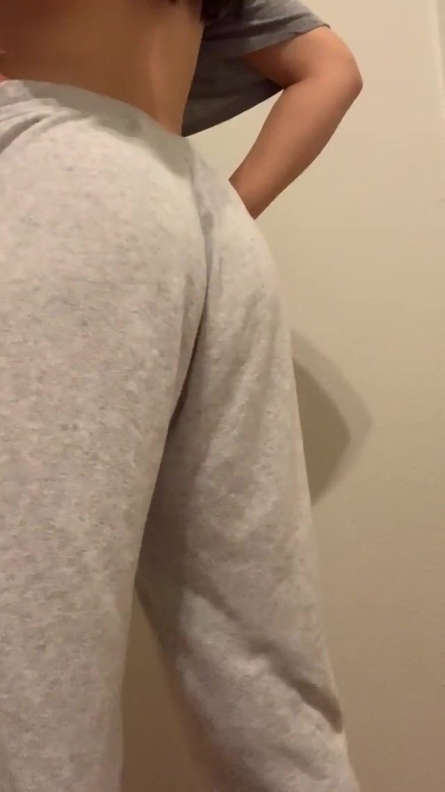 Never see as much ass as boobs on here ♥️ let’s try to change that
