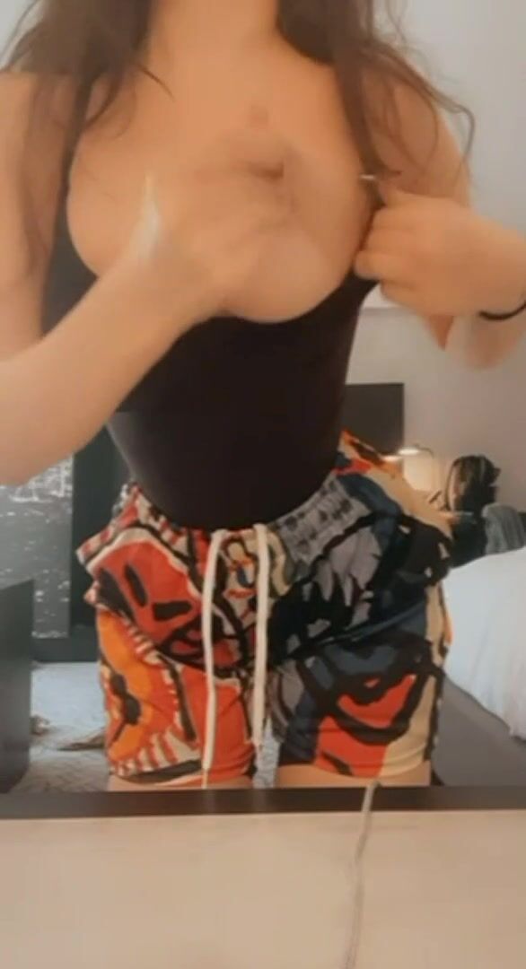 These massive natural DDDs might be too big for my 5’1 frame