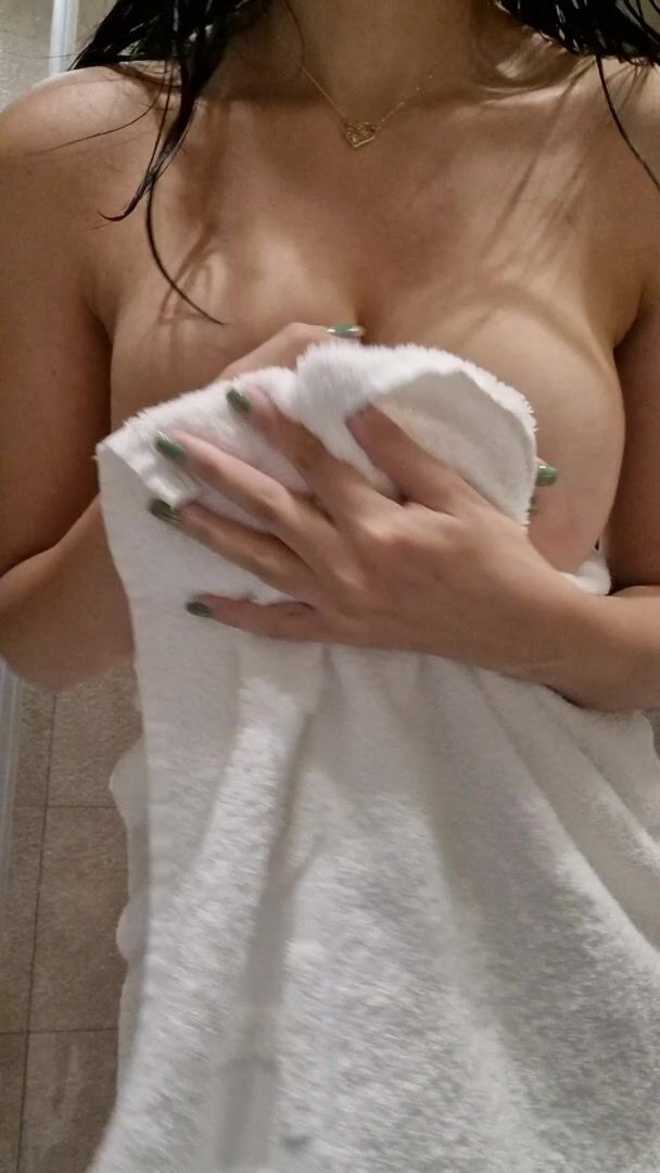Oh no! I dropped my towel!