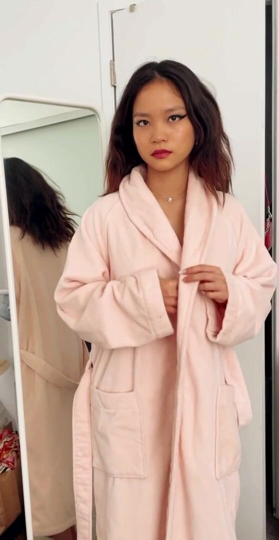 I deserve to be fucked don’t you think? ☺️