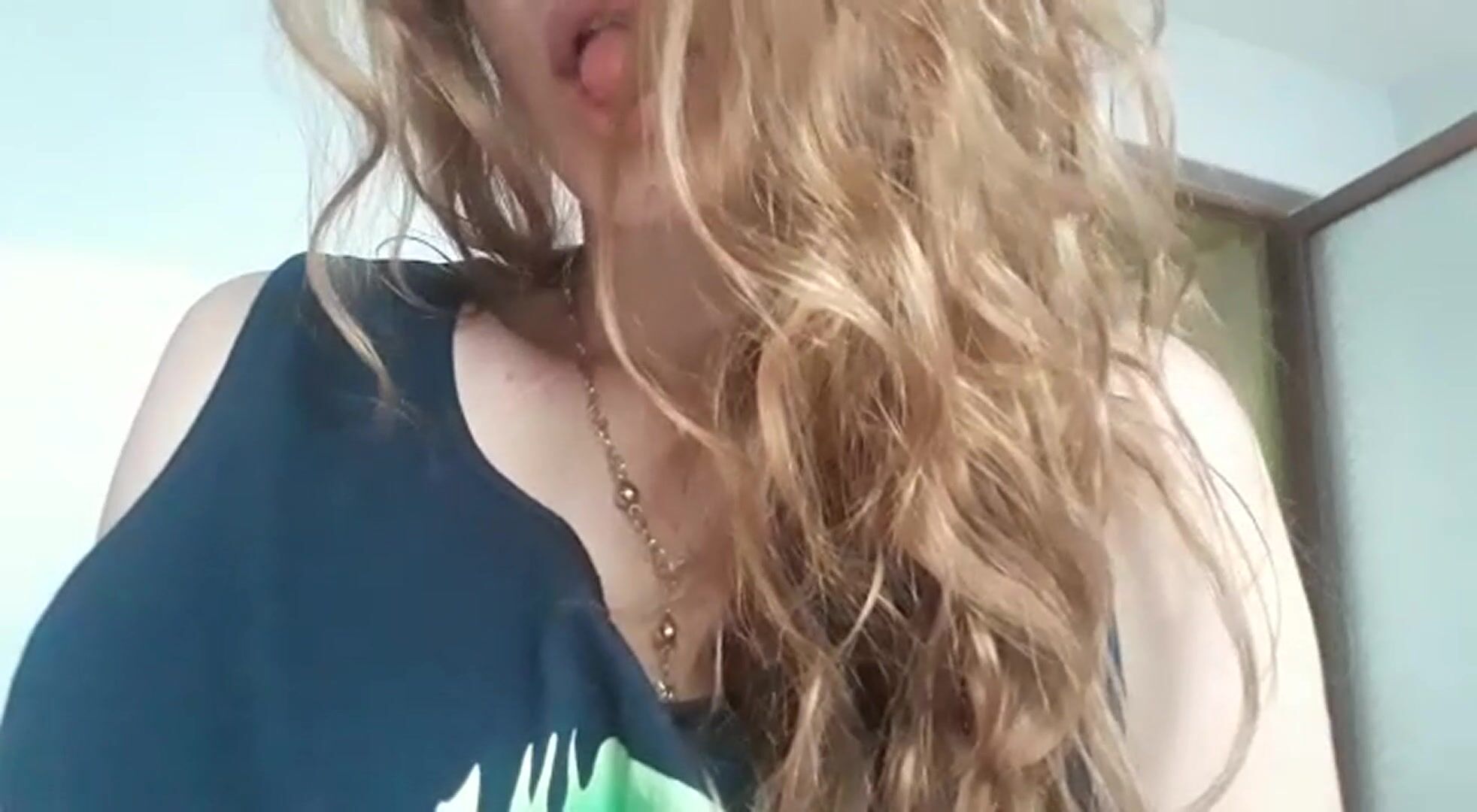 Hope I make at least 20 guys cum with my cute titty drop!