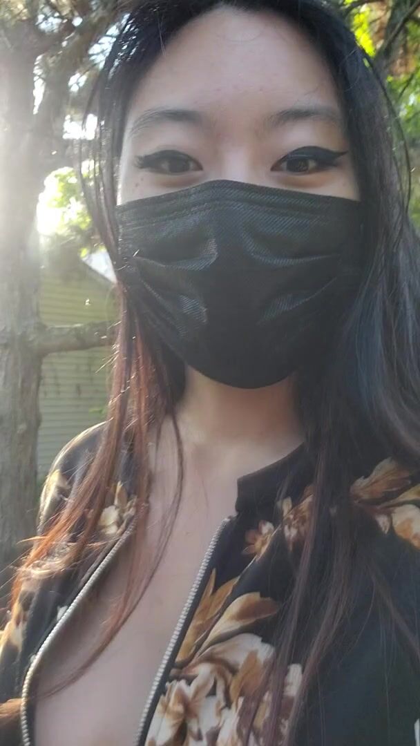 Take me on a date and I will let you finger me in public