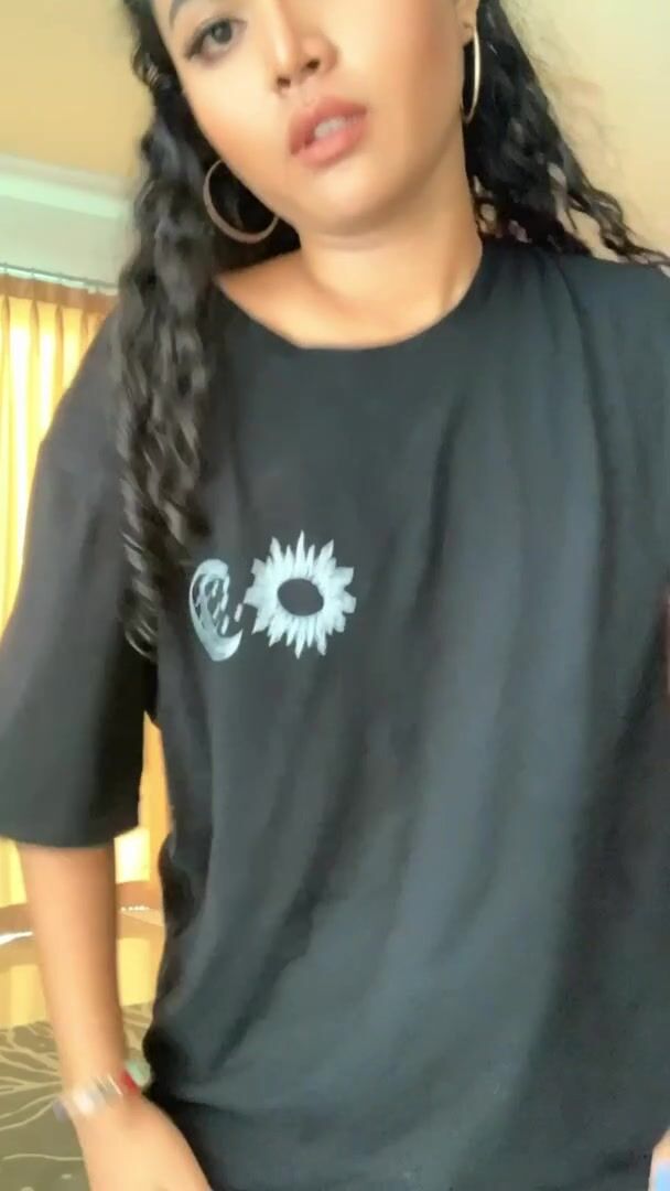 Would you take me out to lunch and finger my pussy under the table?