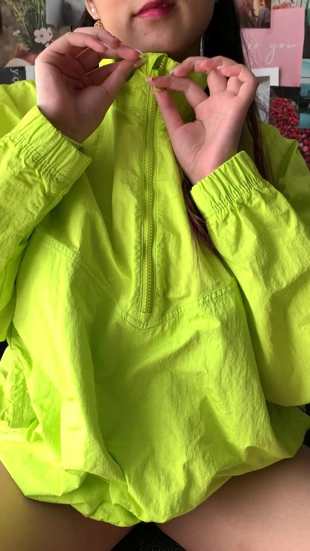 Even if this outfit looks good on me, I bet you would look better