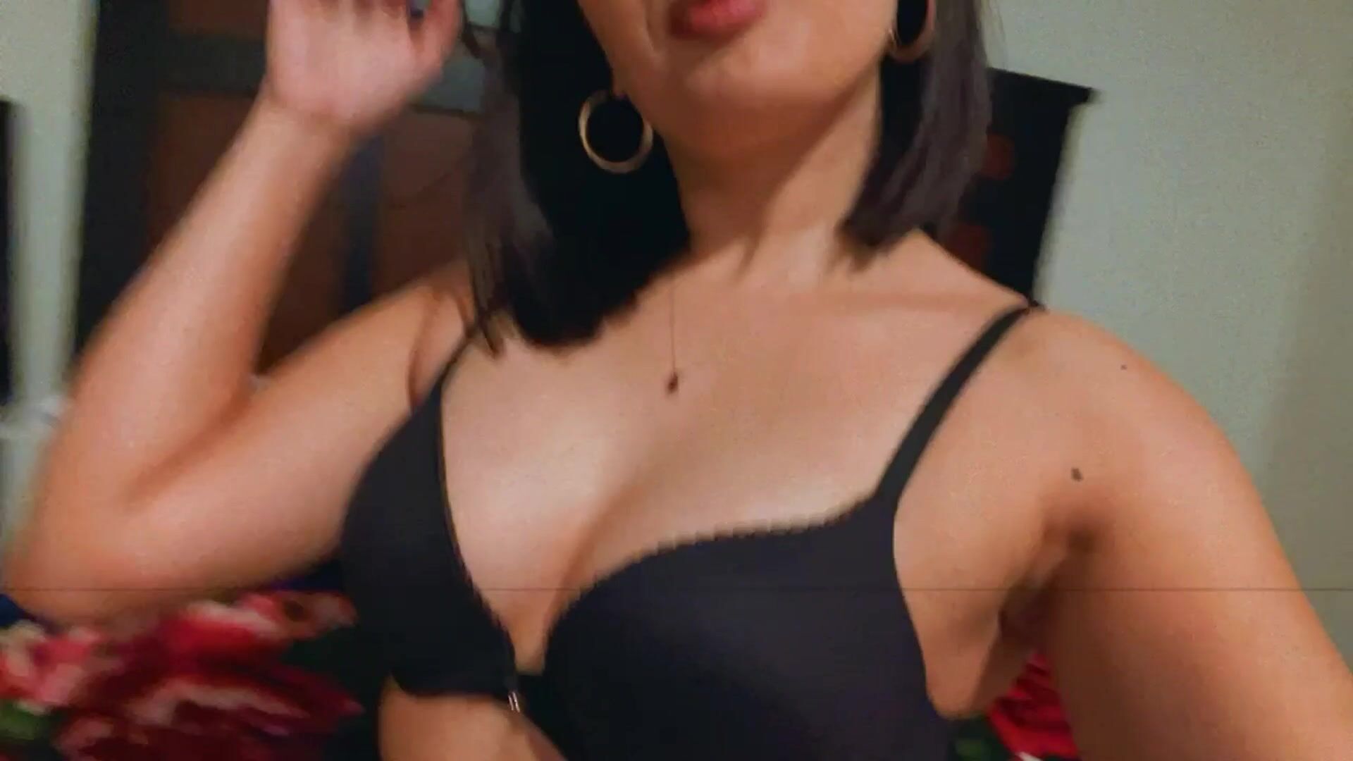 You letting me suck your dick?