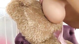 Shiori Tsukada | Teddy Bear Clit Grinding