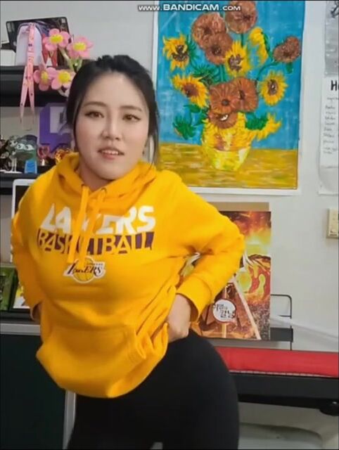 YuggieAssSlap