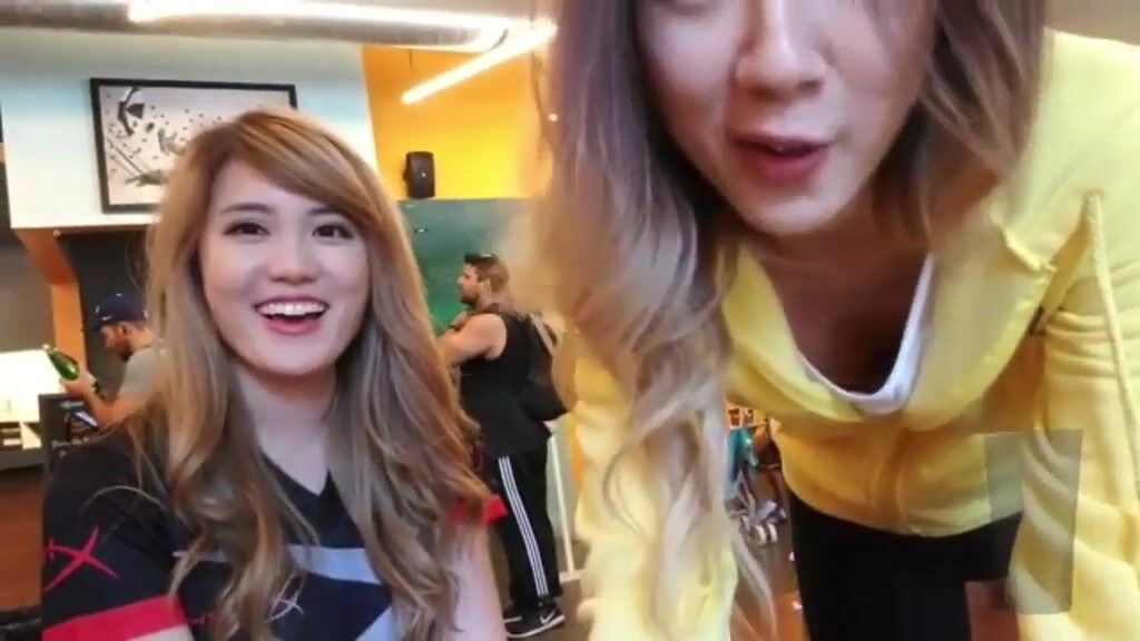 Plushy quickly cover Fuslie's cleavage