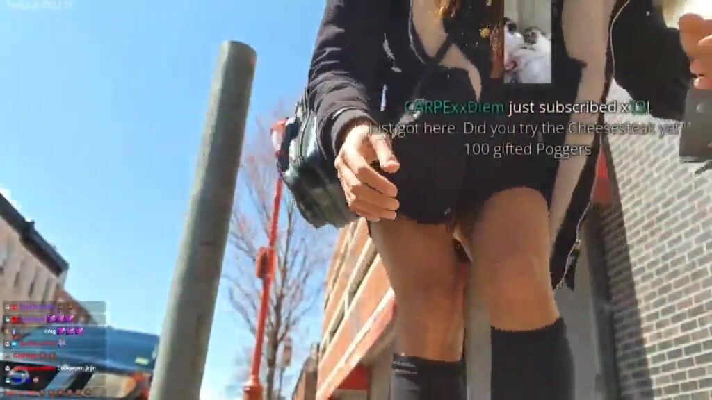 Jinnytty upskirt dance