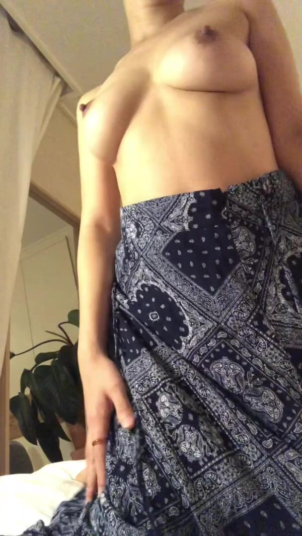 I’m always a little shy about videos. Korean brat showing off ❤️♥️❤️