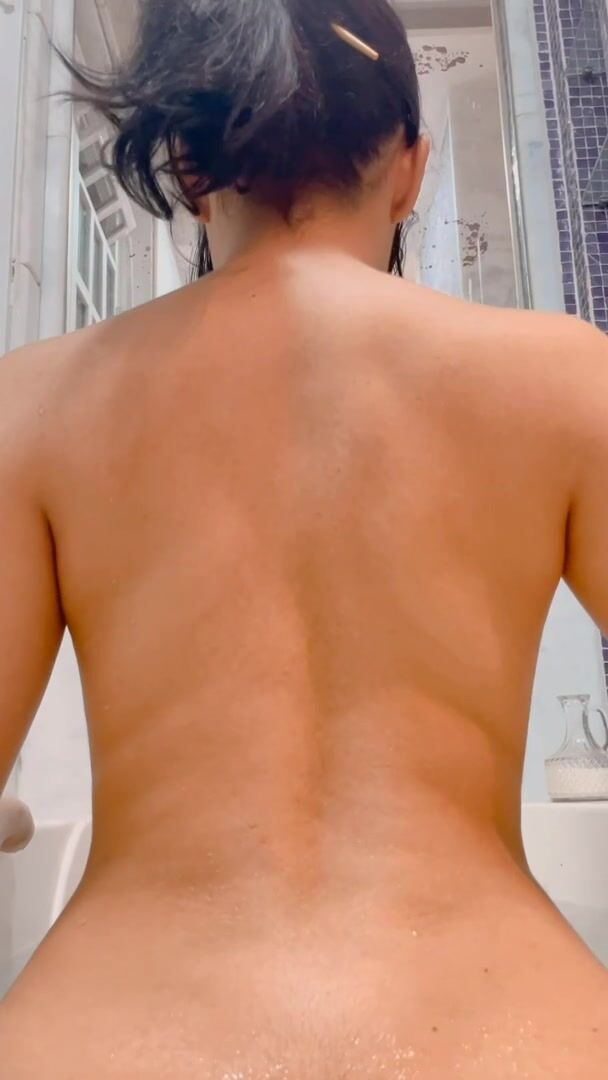 Does anyone here actually like thick asian women?