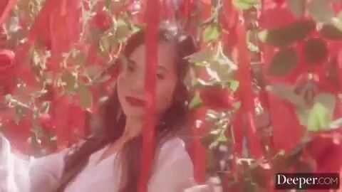 Vina Sky - Flower Girl