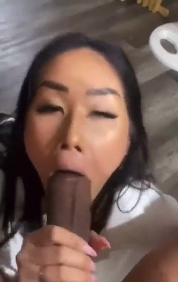 Cute asian girl can't suck beyond the tip