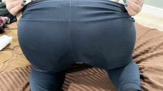 Do i have a fat ass or pussy? ????