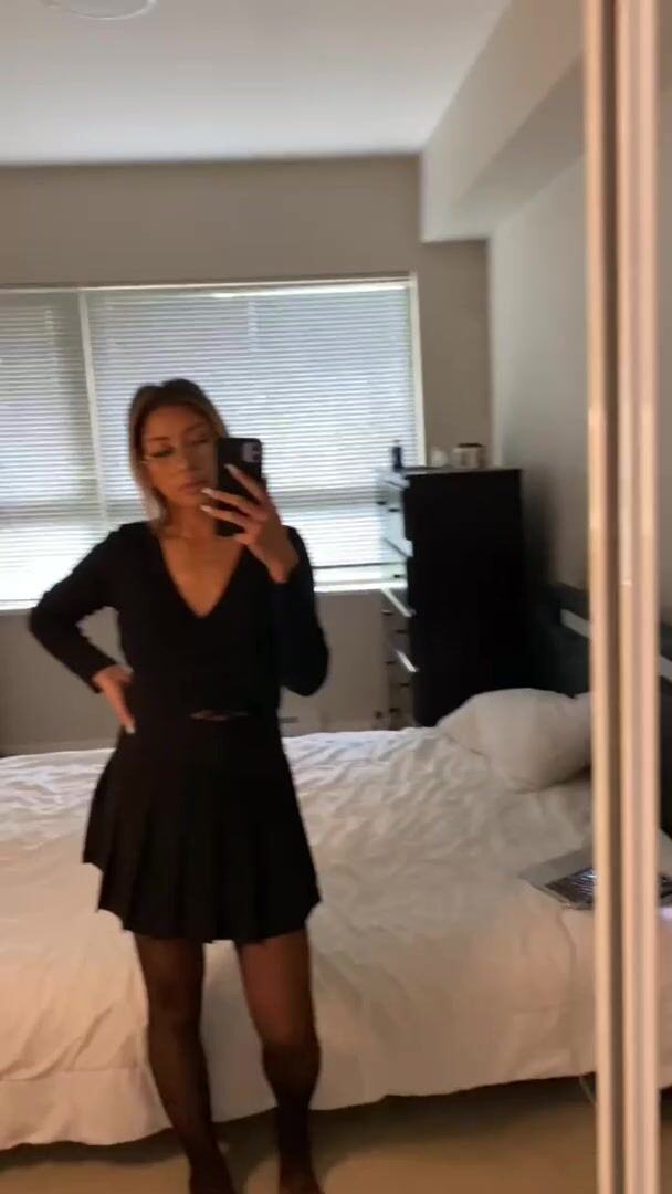 Do you prefer the outfit before, or after our date