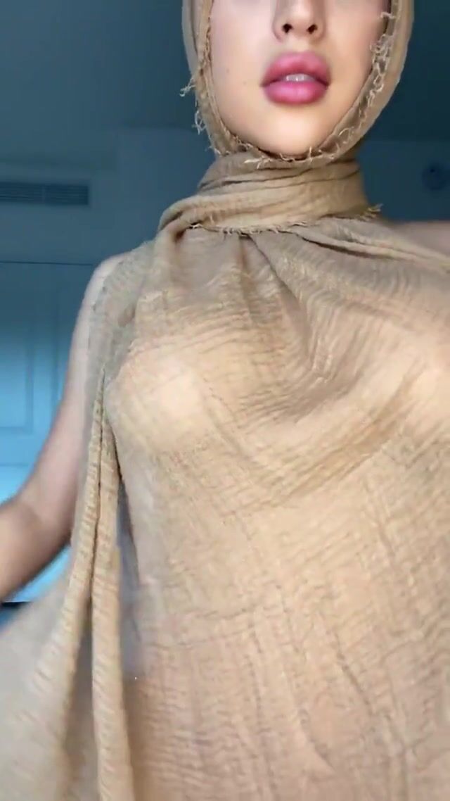 Any Lovers To Arab Girls ?