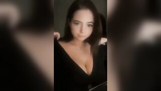 Asian Babe KissMiss