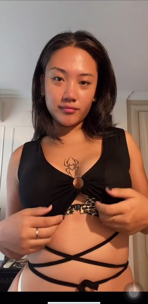 My bf doesn’t know I’m posting here,can we keep it a secret?